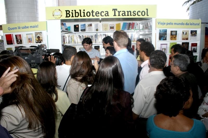 Projeto Biblioteca Transcol retorna aos terminais de ônibus da Grande Vitória