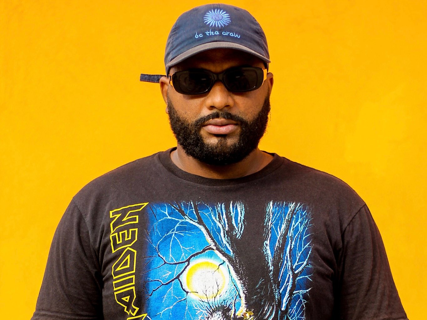 Rapper capixaba Alex Emissário se apresenta na Casa Caipora, em Vitória