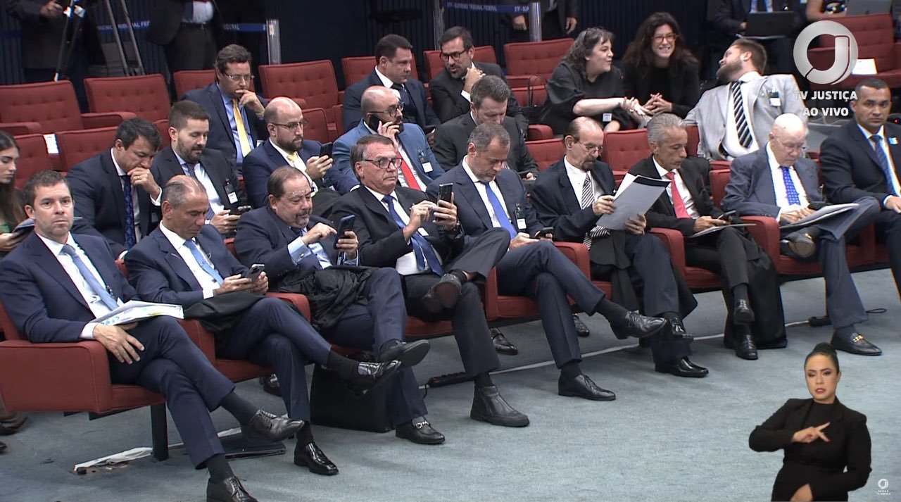 Bolsonaro vai ao STF para julgamento em que pode virar réu