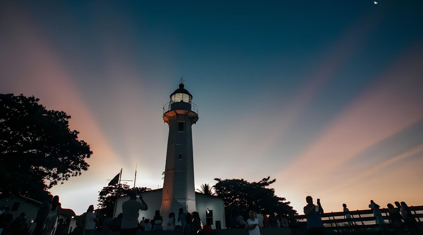Luau da Vila terá programação musical gratuita no Farol Santa Luzia, em Vila Velha