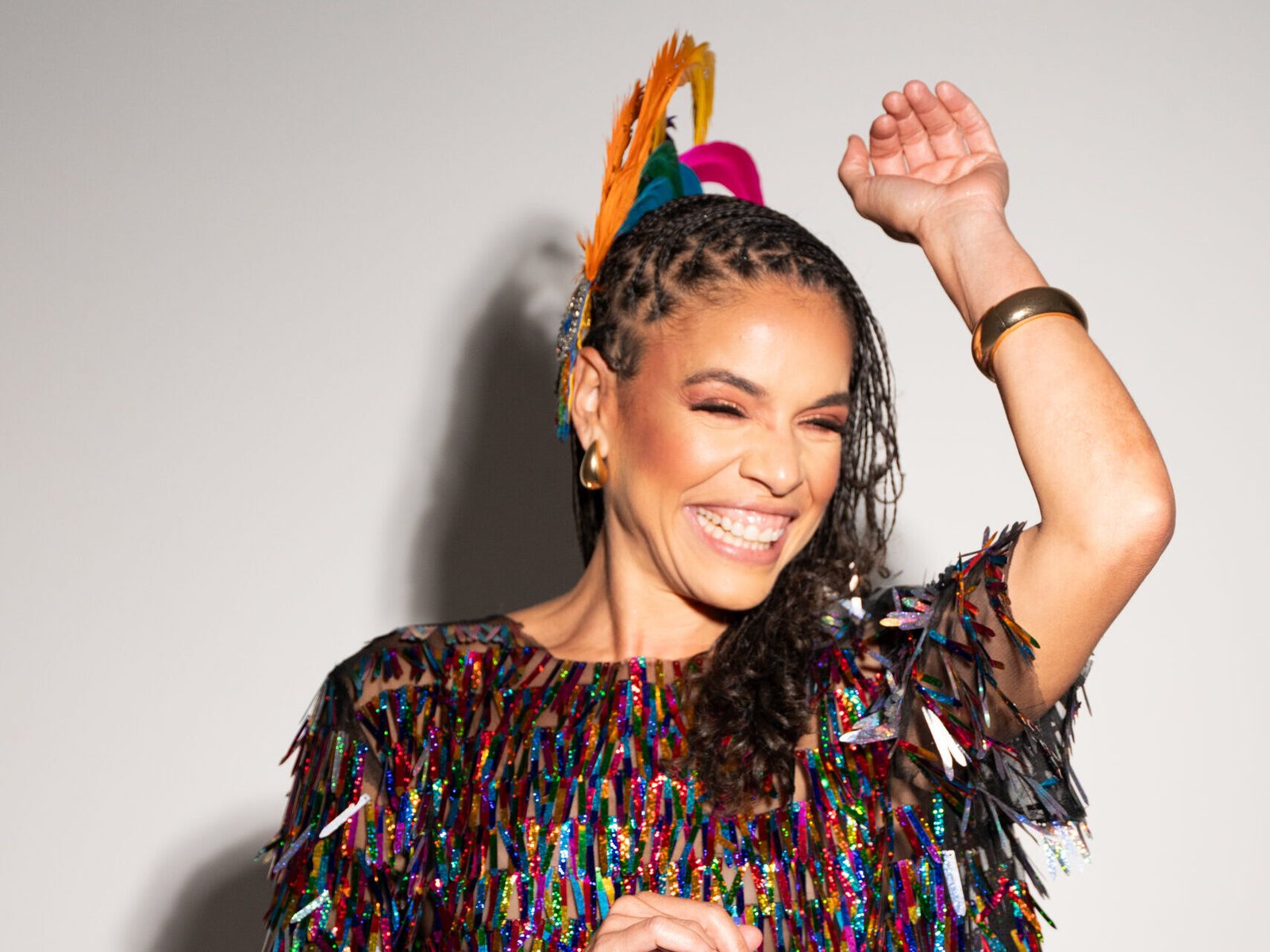 Juana Zanchetta lança primeira música solo e celebra 18 anos de carreira