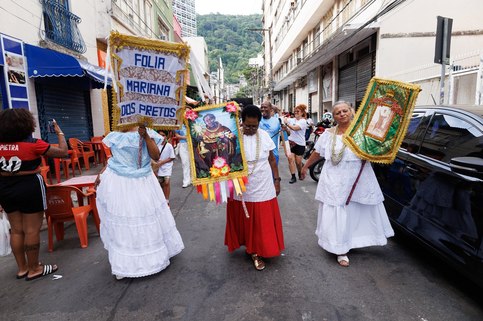 Folia Mariana dos Pretos realiza segundo cortejo neste sábado (6) em Vitória