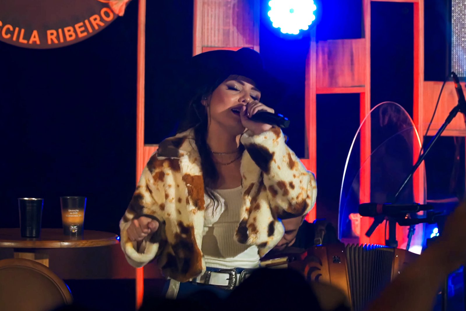 Priscila Ribeiro anuncia turnê pelo Espírito Santo e lança novo hit ‘Pegante’
