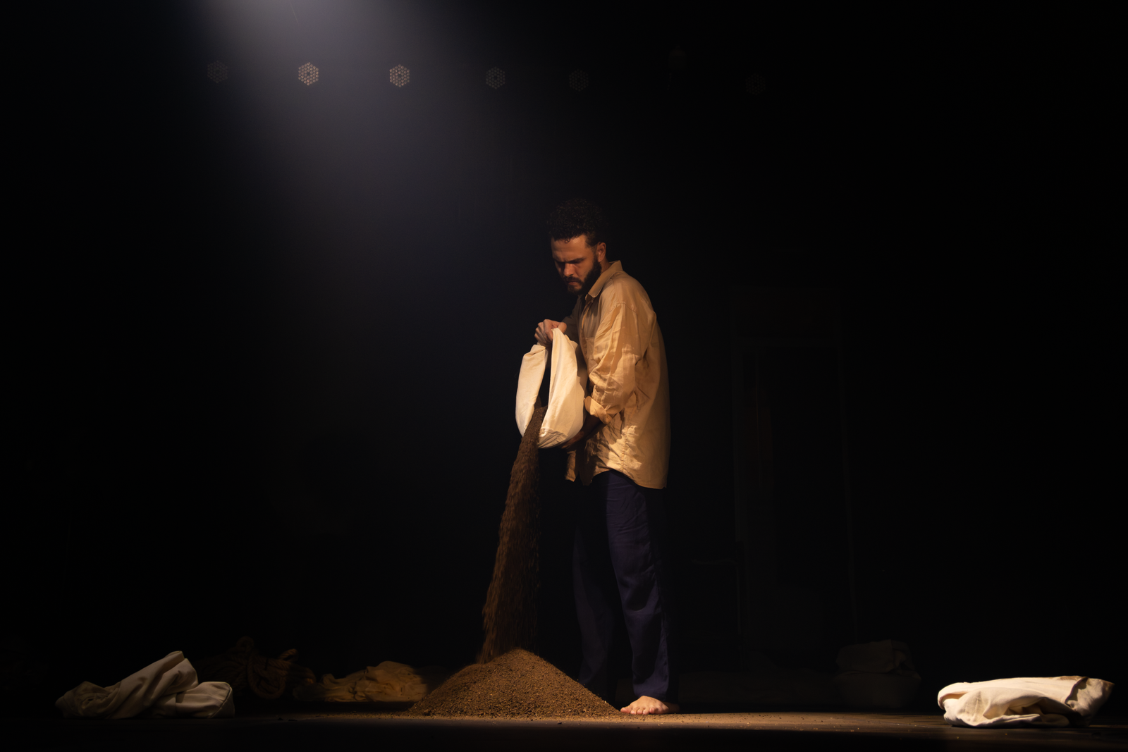 Oficina gratuita de dança e dramaturgia tem inscrições abertas em Vitória