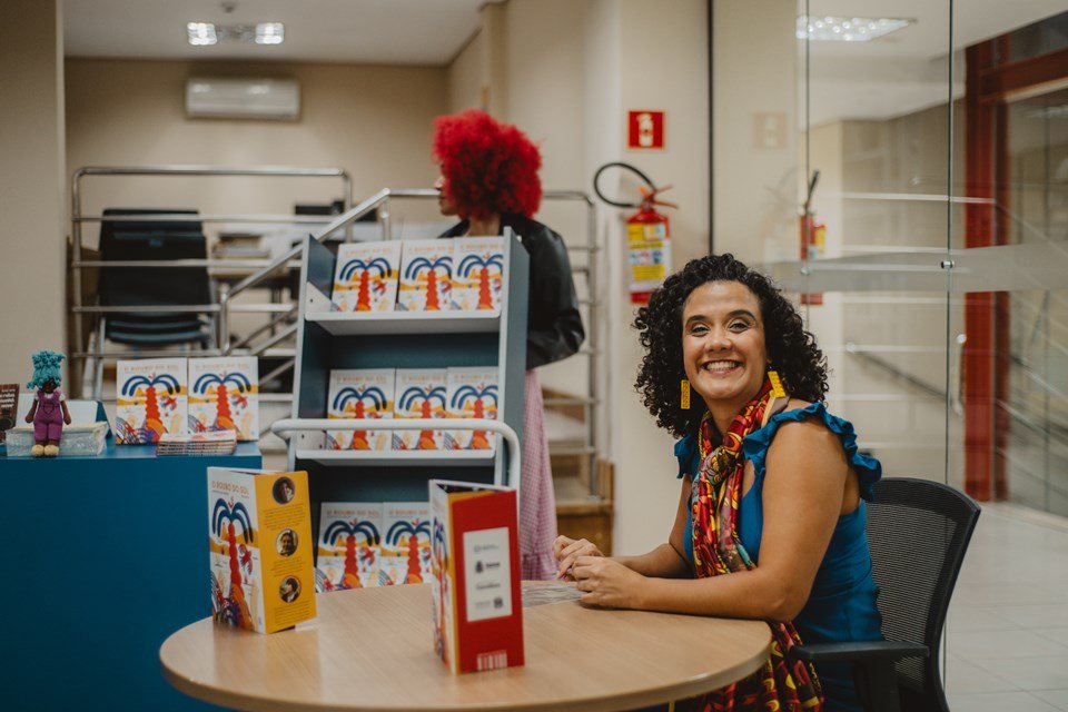 Escritora Aline Dias participa de evento com o tema ‘Brincar de Ler’ nesta quinta (16)