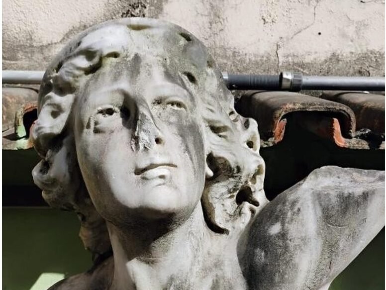 Escultura desaparecida nos anos 1970 é encontrada e voltará ao Centro de Vitória