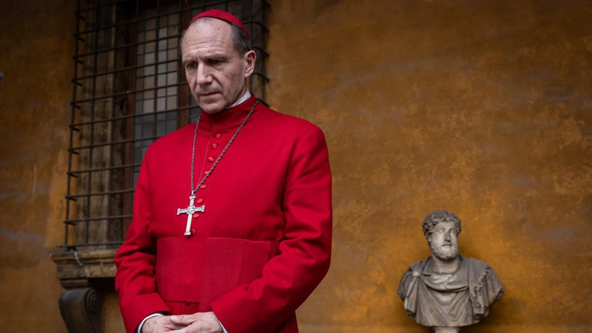 Onde assistir ‘Conclave’, filme sobre escolha do novo papa