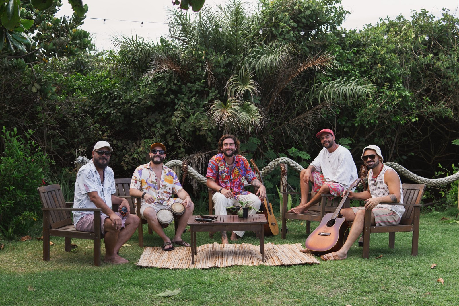 Cantor Pedro Perez lança clipe com Macucos e faz show em Vila Velha