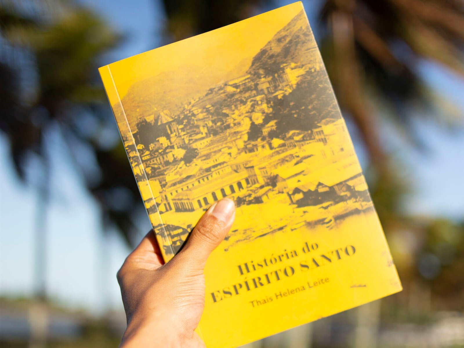 Pesquisadora lança livro ‘História do Espírito Santo’ com registros até o século 21
