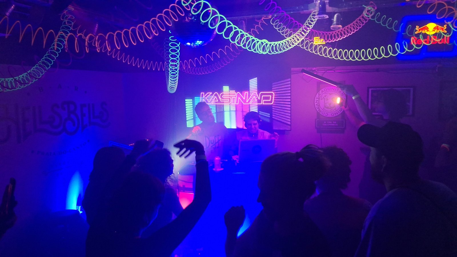 Festa Kasinão retorna a Vitória resgatando clássicos da música eletrônica