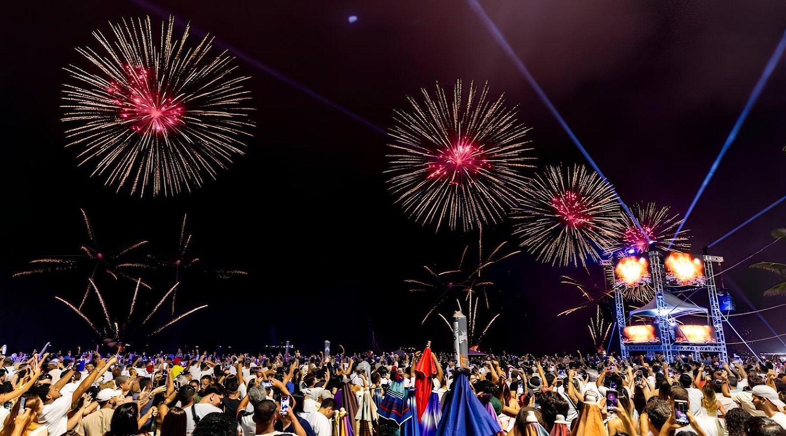 Réveillon de Vila Velha terá show pirotécnico com 12 balsas e 12 torres com DJs