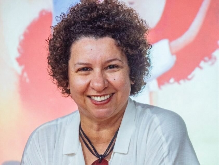 Escritora capixaba Lilian Menenguci é escolhida Líder Global para a Primeira Infância