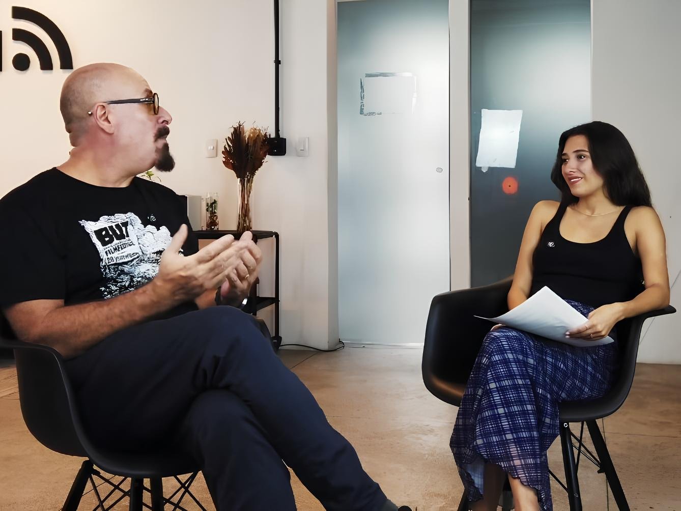 VIXFeed Entrevista: ‘Moro e produzo aqui por uma escolha’, diz Rodrigo Aragão sobre fazer cinema no ES