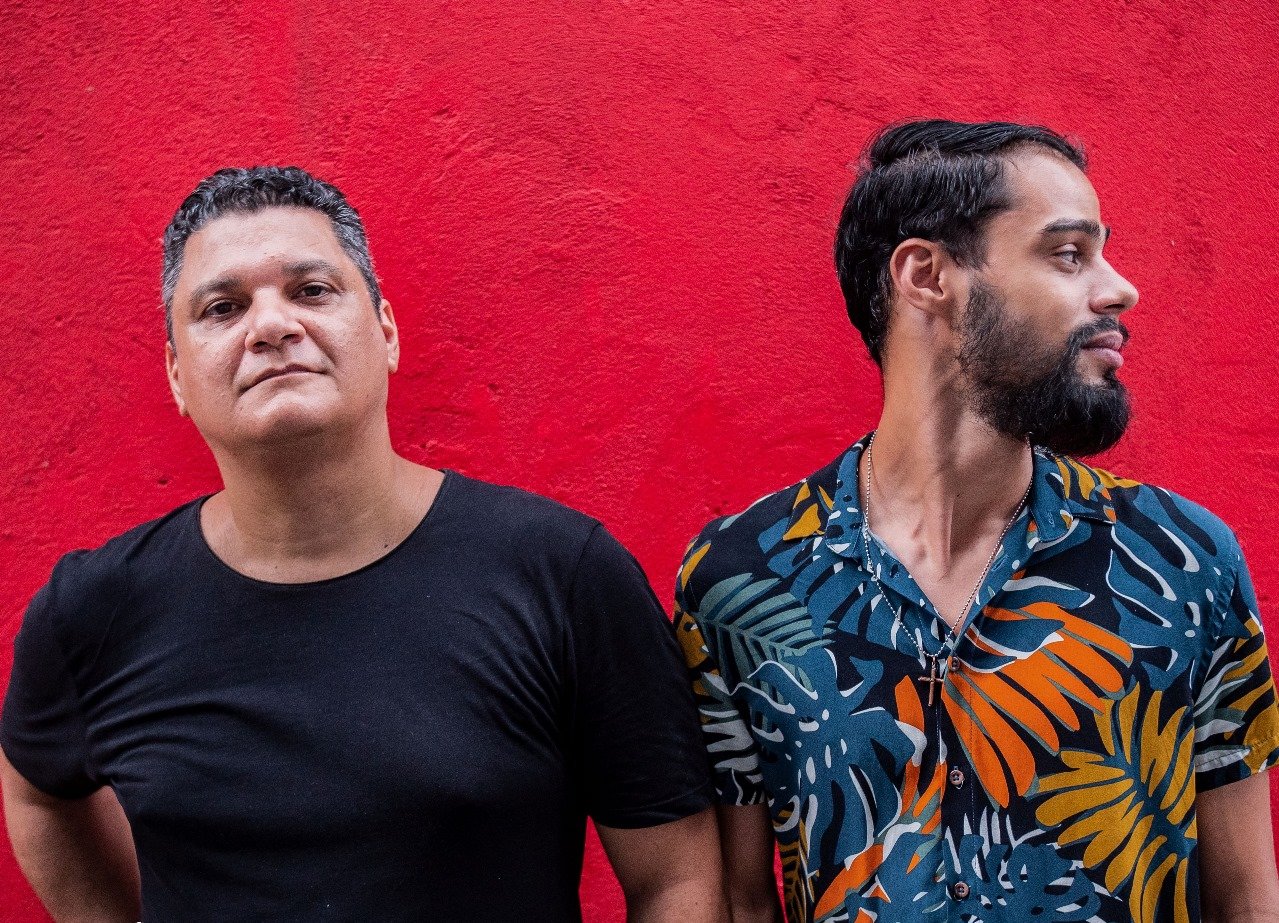 Sarau da Barão celebra 10 anos com poesia, música e feira criativa no Centro de Vitória
