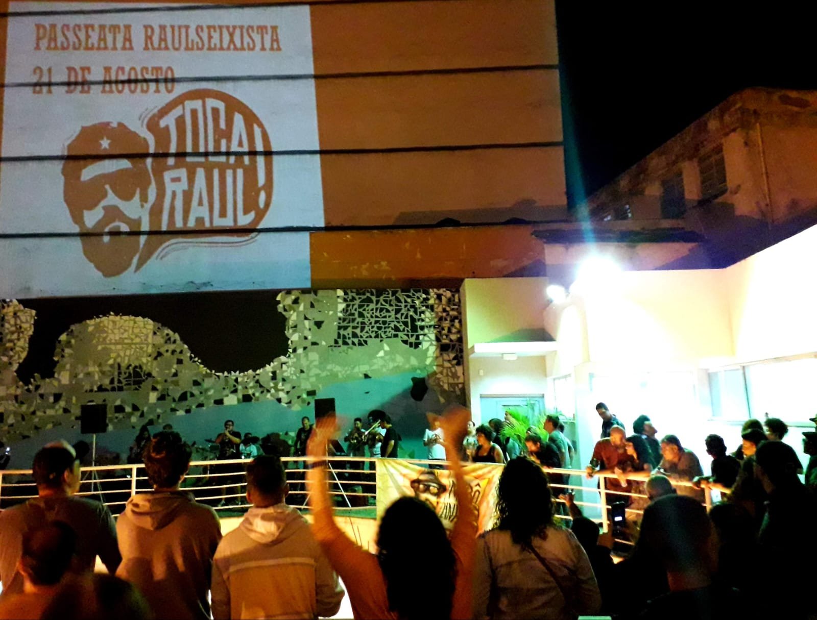 Vitória terá Passeata Raulseixista com Bloco Maluco Beleza e show da Banda Conchá