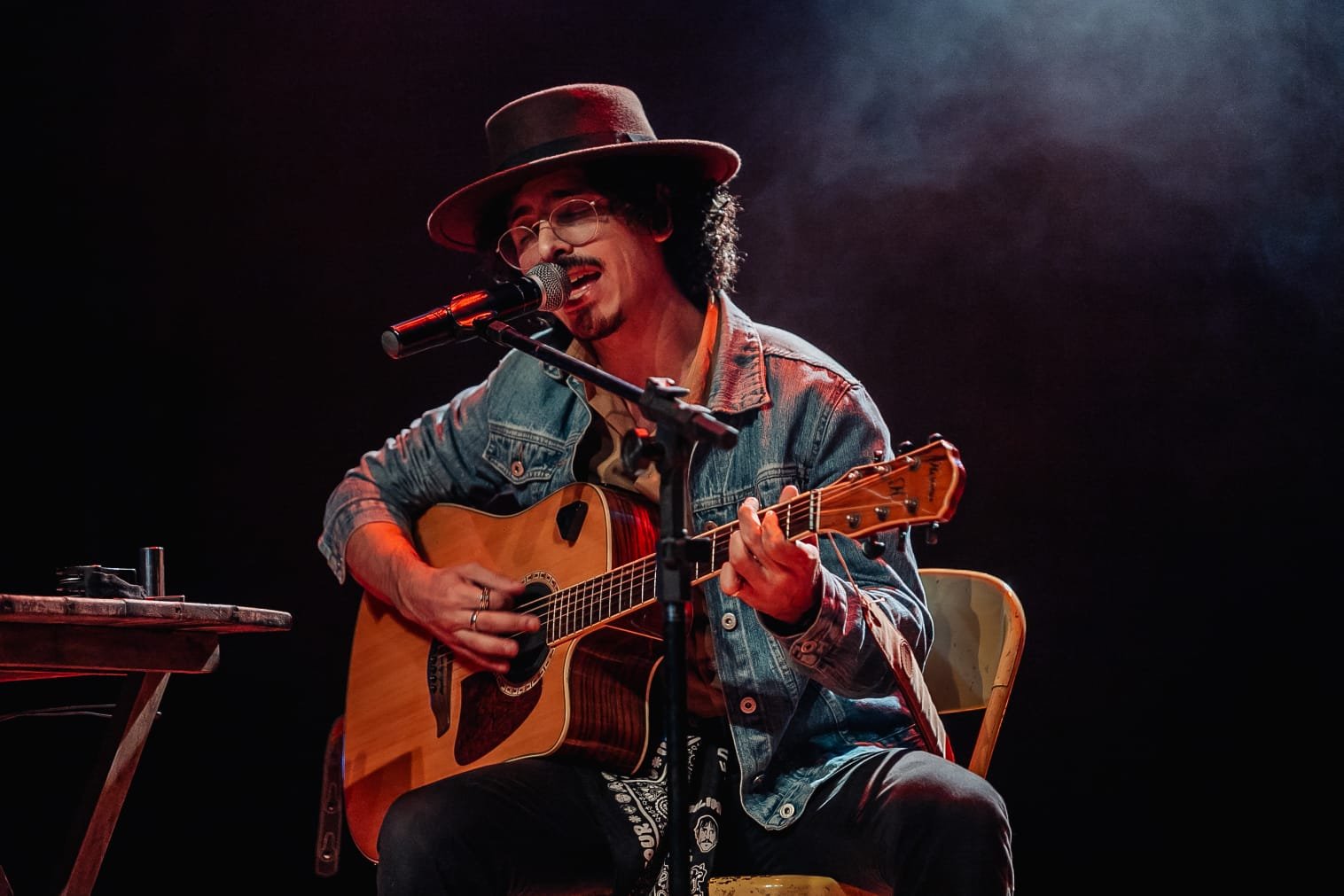 Eddu Sousa apresenta músicas de novo álbum em show no Centro de Vitória