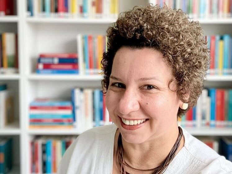 Sesc Glória terá contação de histórias com Lilian Menenguci neste sábado (17)